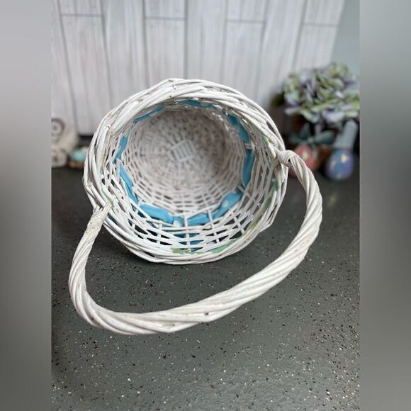 8” Basket White Round Intertwined Polka Dot Blue Ribbon & Bow EPC - Picture 6 of 12